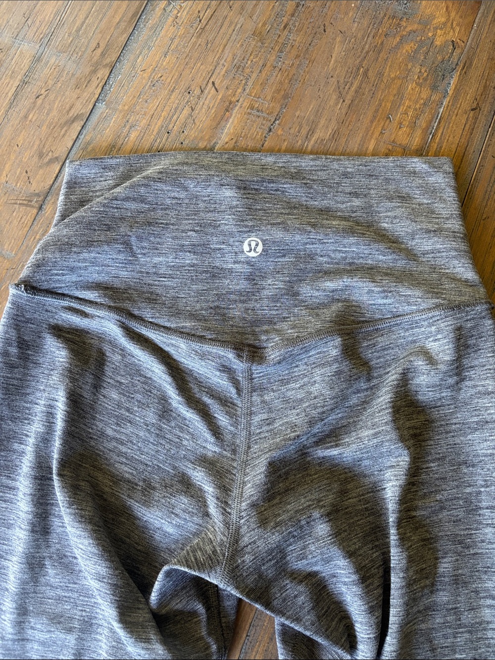 Lululemon size 4 gray 30” leggings - Picture 7 of 16